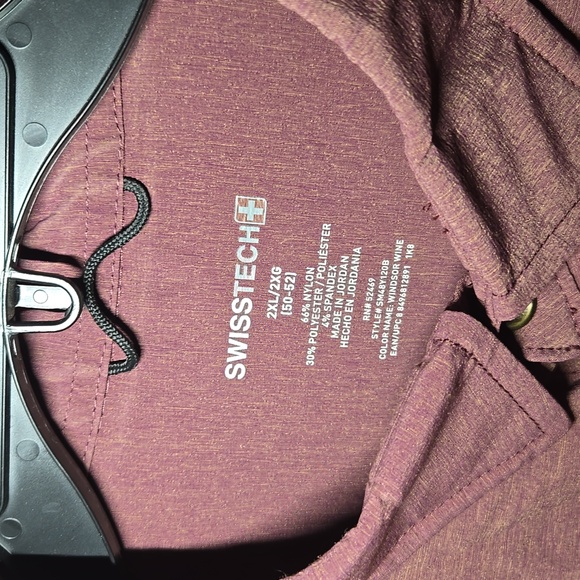 2XL Swiss Tech Set Of 3 Gray, Red, Blue Casual Botton Down Shirts - Picture 12 of 12